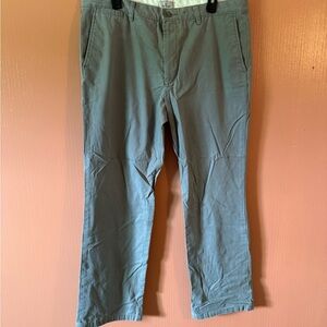 Dockers Men’s Flat Front Chinos – Tan | Size 38